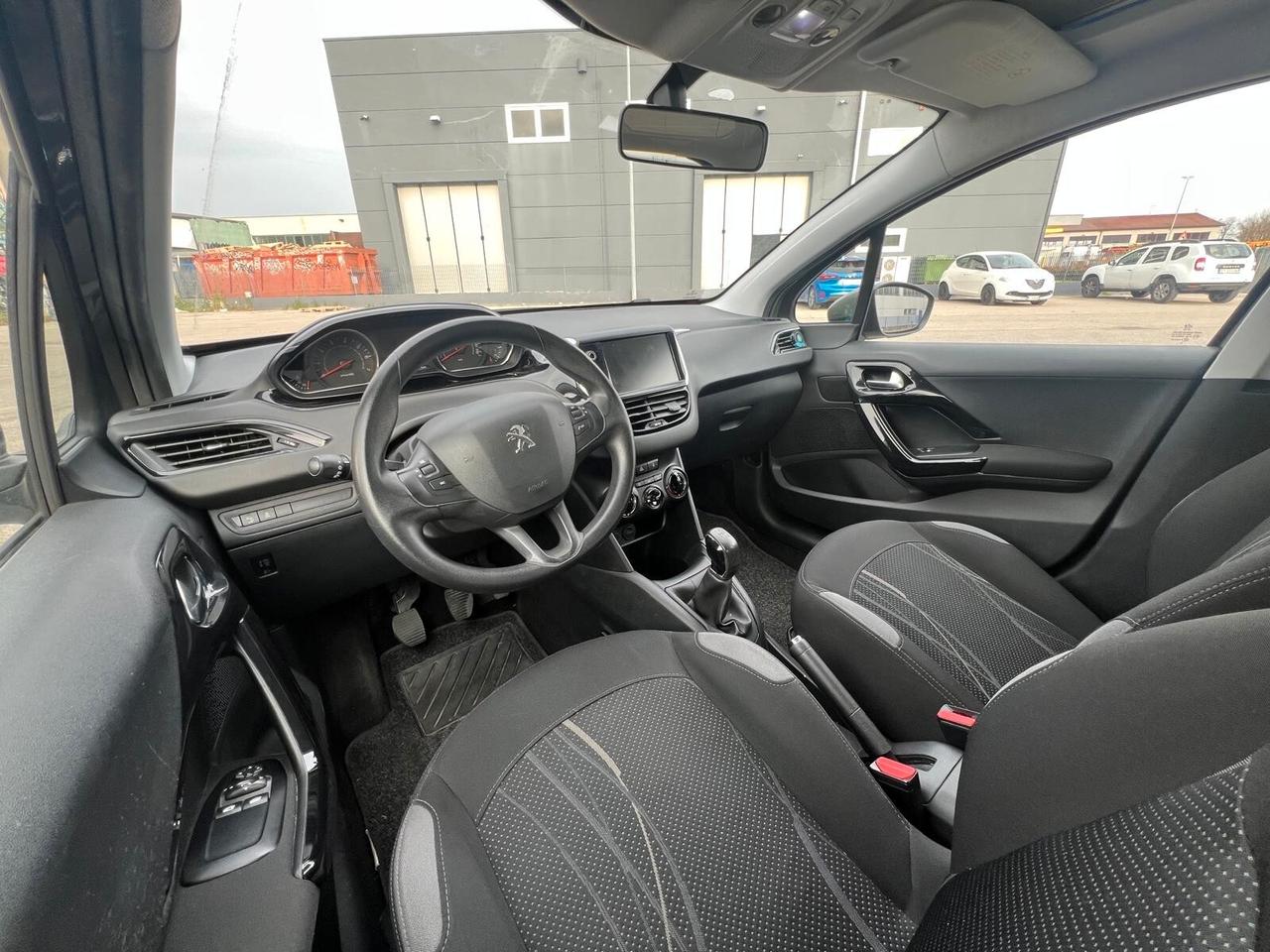 Peugeot 208 1.2 VTi 82 CV 5 porte Allure