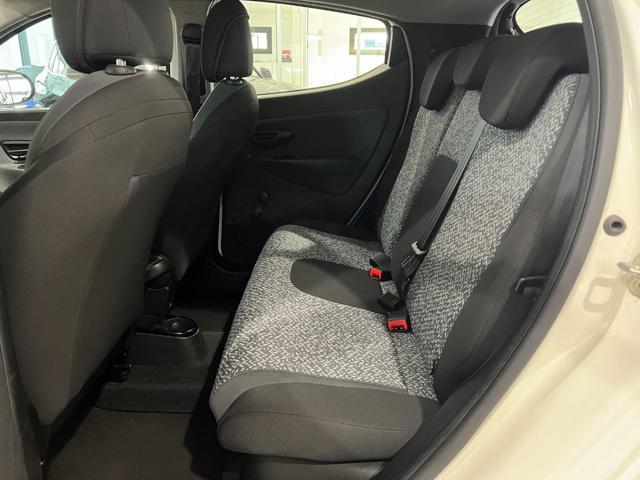 LANCIA Ypsilon 1.0 FireFly 5 porte S&S Hybrid Ecochic Silver