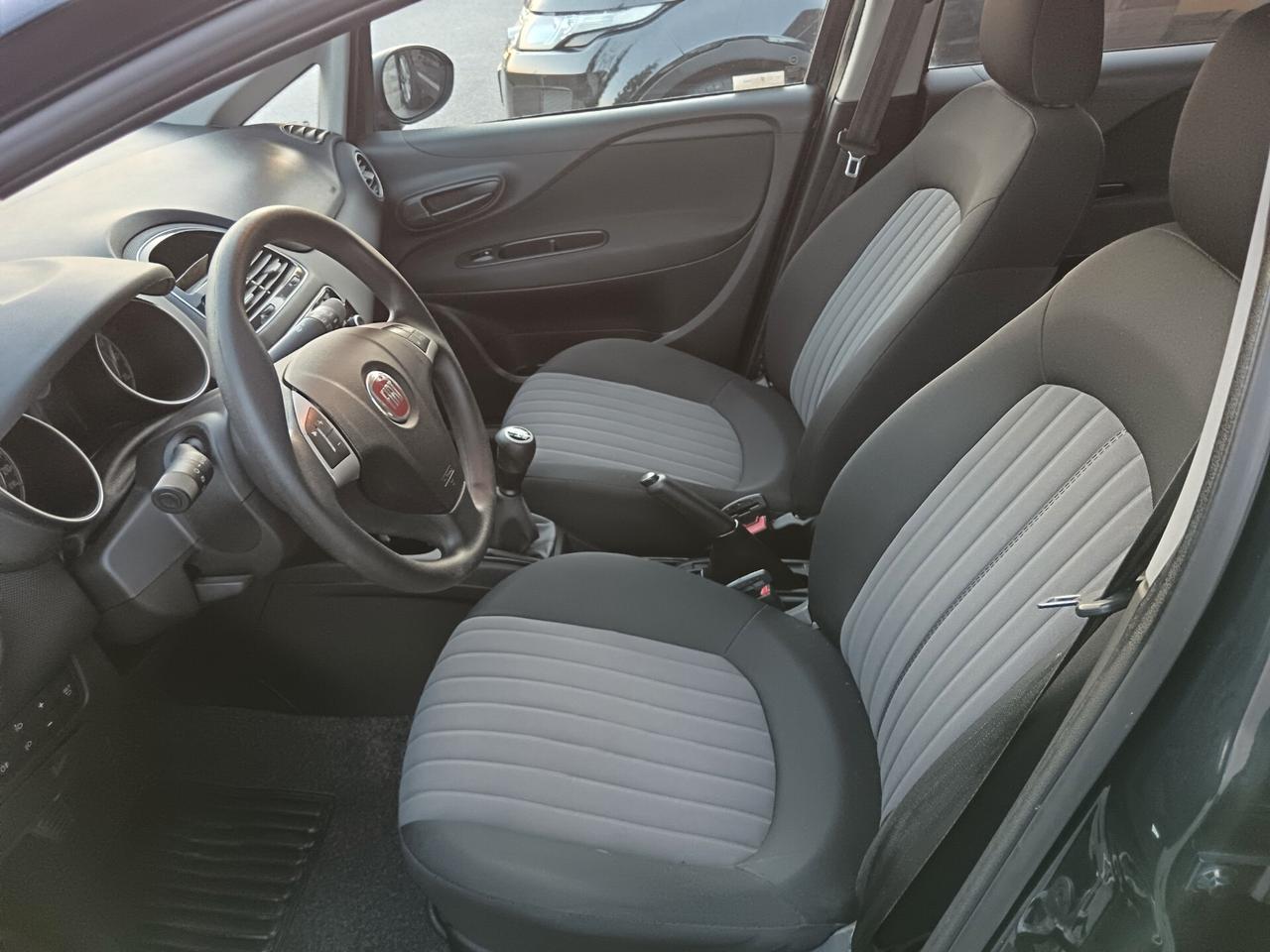 Fiat Punto 1.3 MJT 95CV 5P LOUNGE NAVI