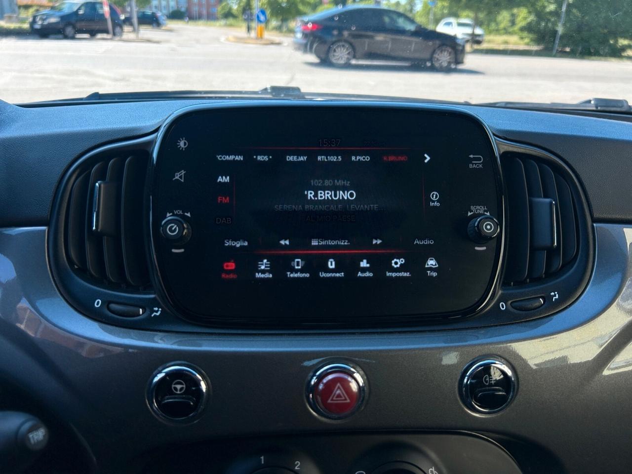 Fiat 500 C 1.0 Hybrid Dolcevita OK NEOPATENTATI