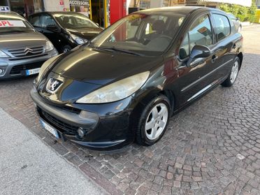 Peugeot 207 1.4 8V 75CV 5p. ONE Line