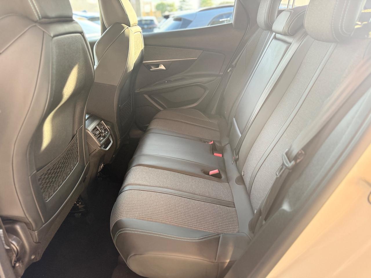 Peugeot 3008 BlueHDi 130 S&S Allure Pack