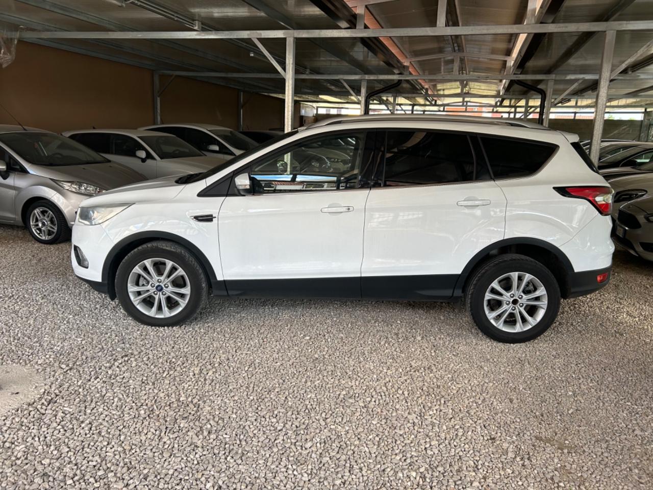 Ford Kuga 1.5 TDCI 120 CV S&amp;amp;amp;S 2WD Powershift Titanium