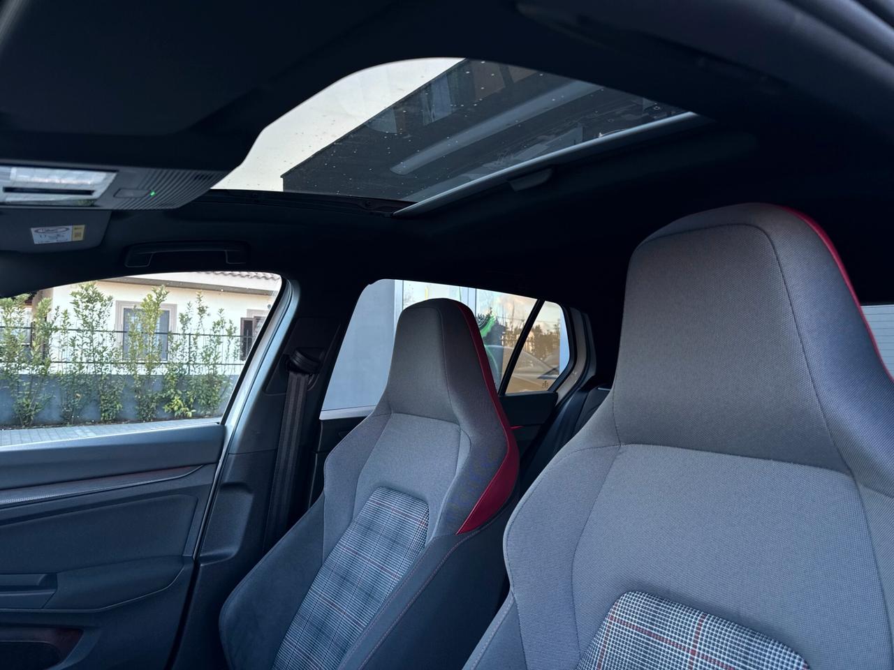 Volkswagen Golf 2.0 TSI GTI*TETTO*HARMAN*FEND*CERCHIR*CAMERA*IQLIGHT*