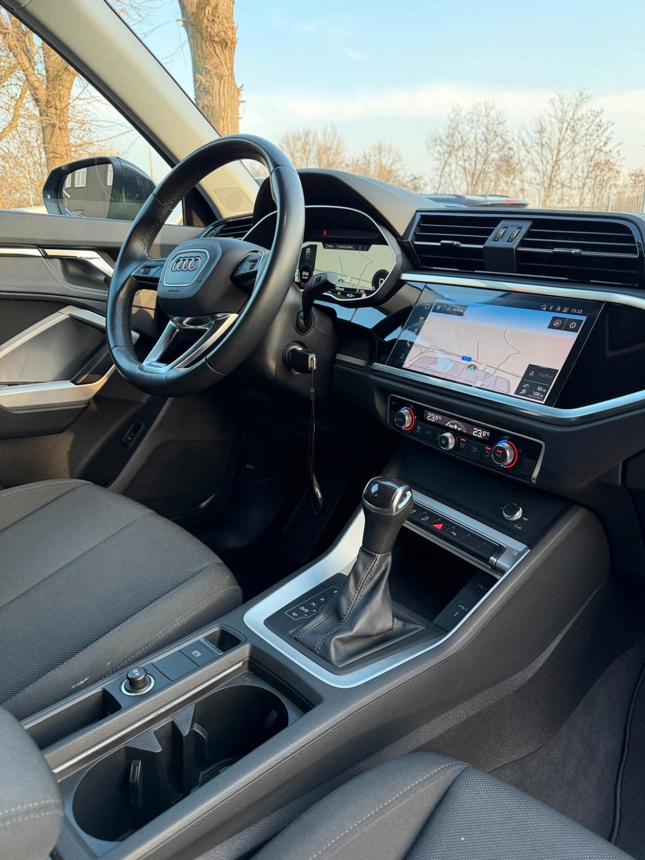 Audi Q3 35 TDI S tronic Business Advanced