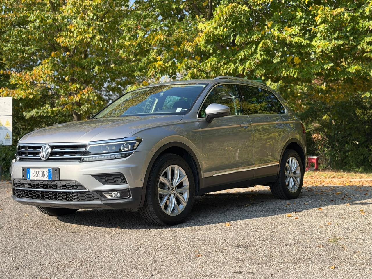 Volkswagen Tiguan 2.0 TDI SCR DSG 4MOTION Sport BMT