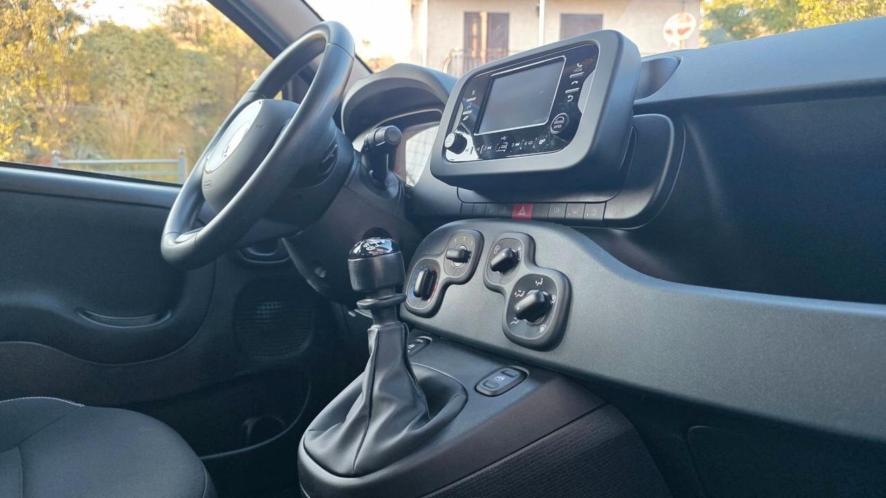Fiat Panda 1.0 FireFly S&S Hybrid Pandina