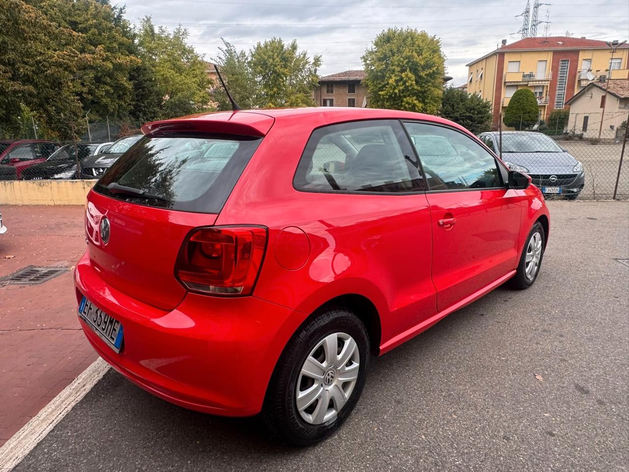 Volkswagen Polo 2010 1.2 Benz TRENDLINE 137.000 KM