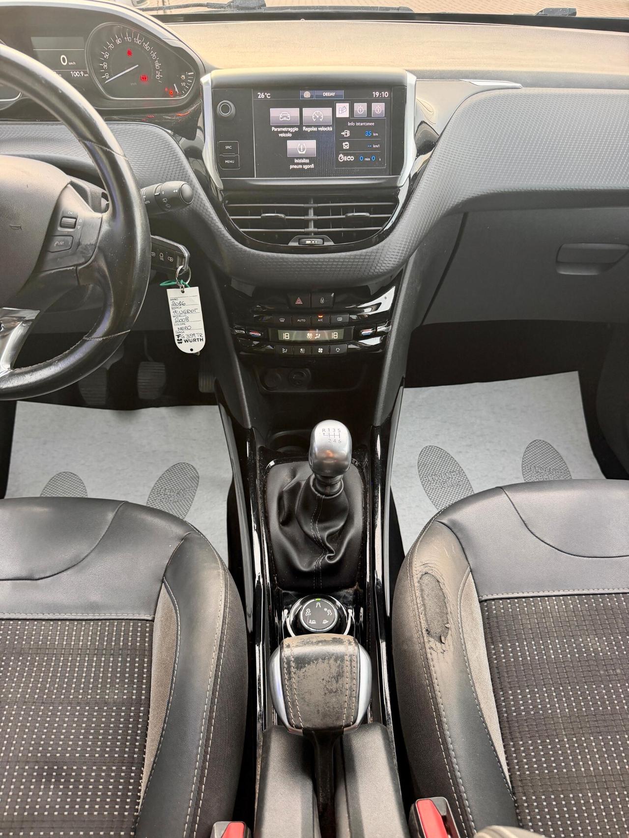 Peugeot 2008 BlueHDi 120 S&S Crossway