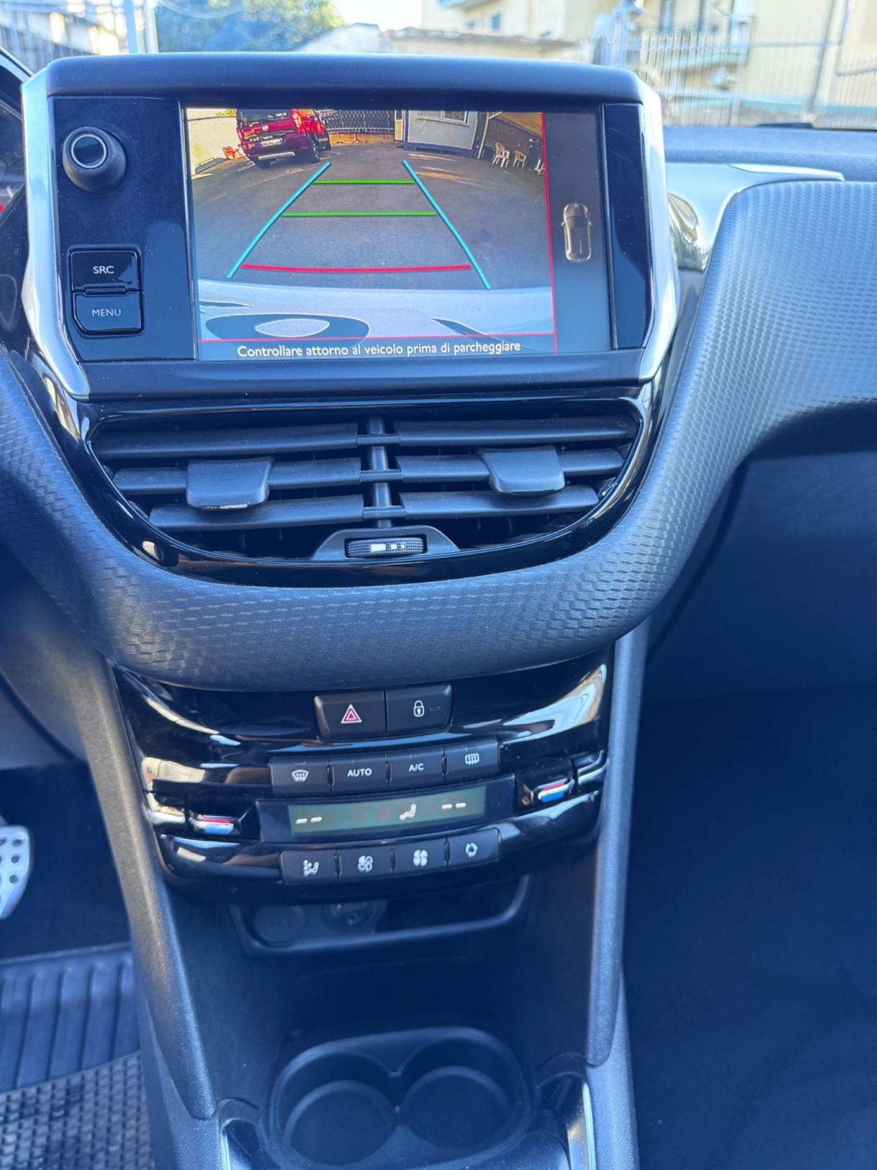Peugeot 208 BlueHDi 100 GT Line FULL