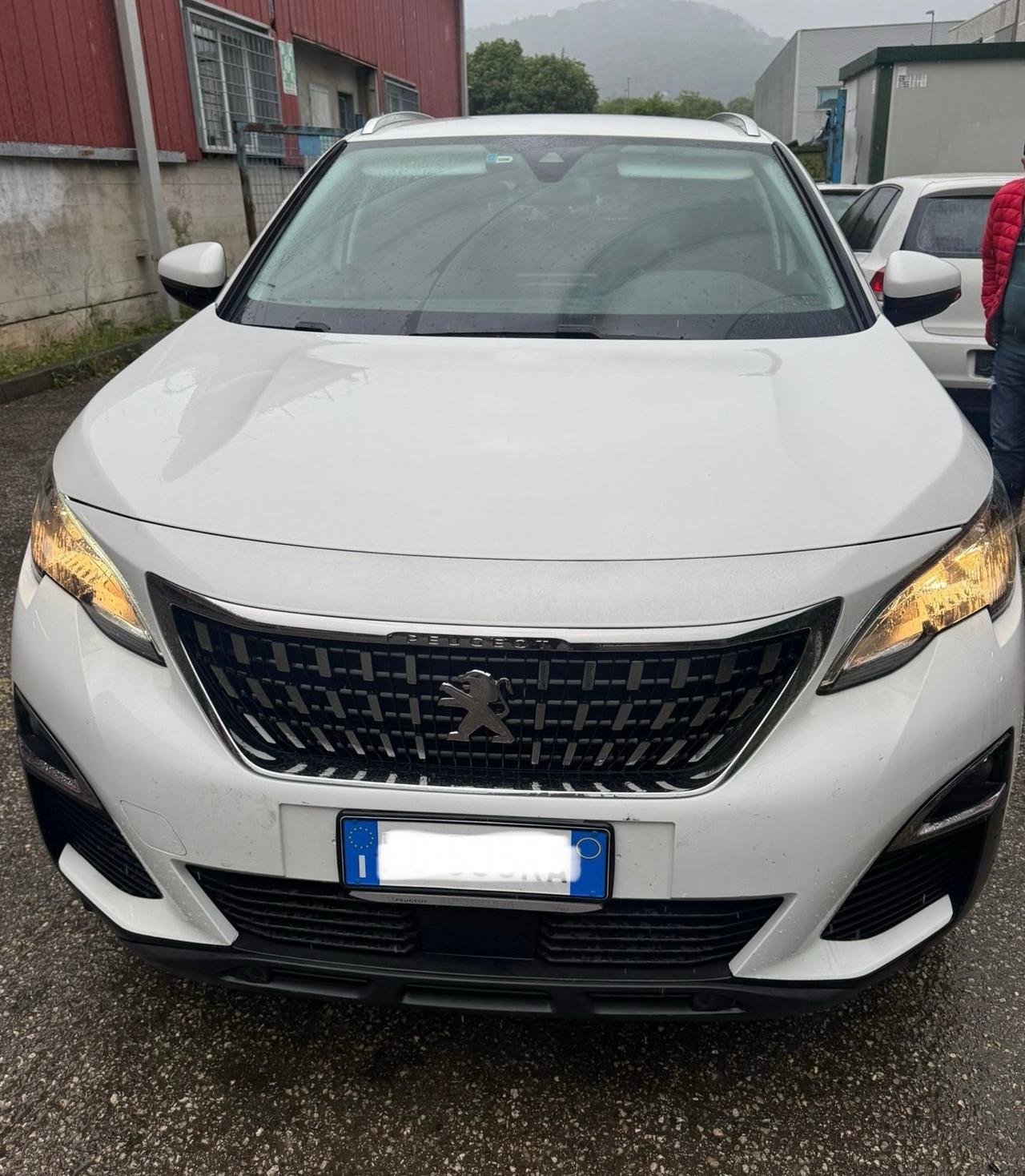 Peugeot 3008 1.6 HDI SOLO 105000KM