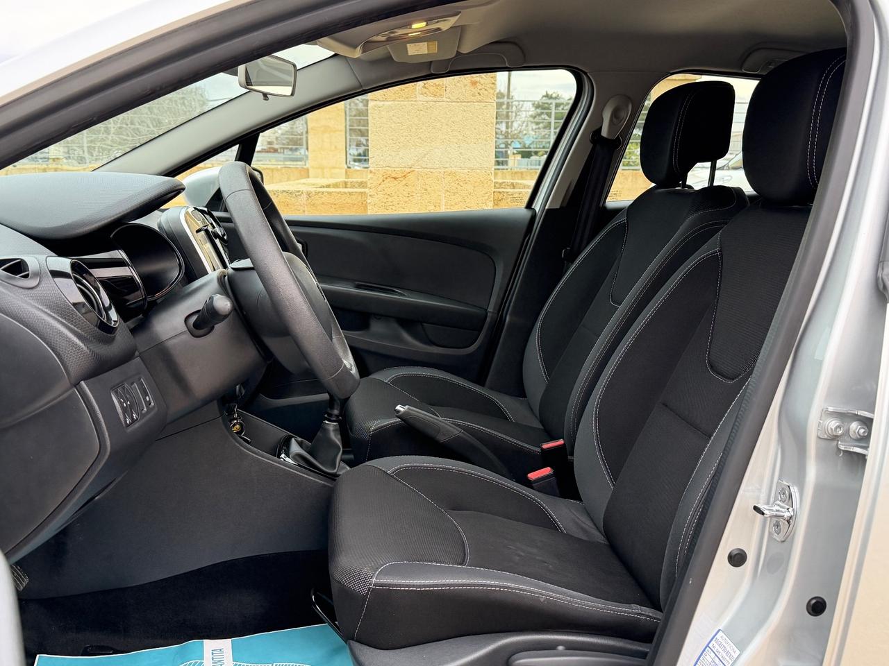 Renault Clio dCi 8V 75 CV 5 porte Moschino Intens