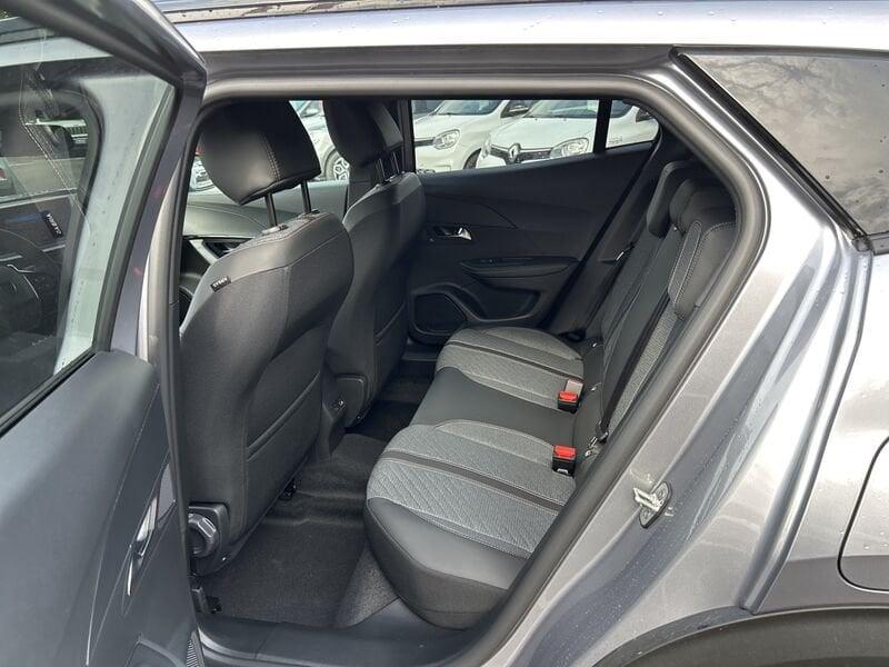 Peugeot 2008 II 2023 1.2 hybrid Allure 145cv e-dcs6