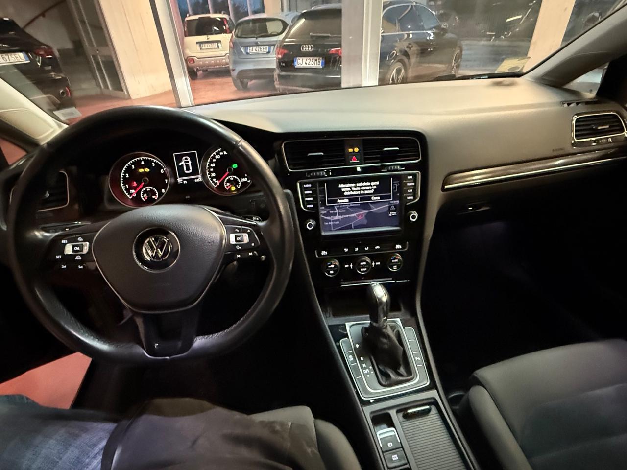 QUALITYCARS PESCARA PROPONE: Volkswagen Golf Business 1.4 TSI 140 CV DSG 5p. Highline BlueMot. Tech.
