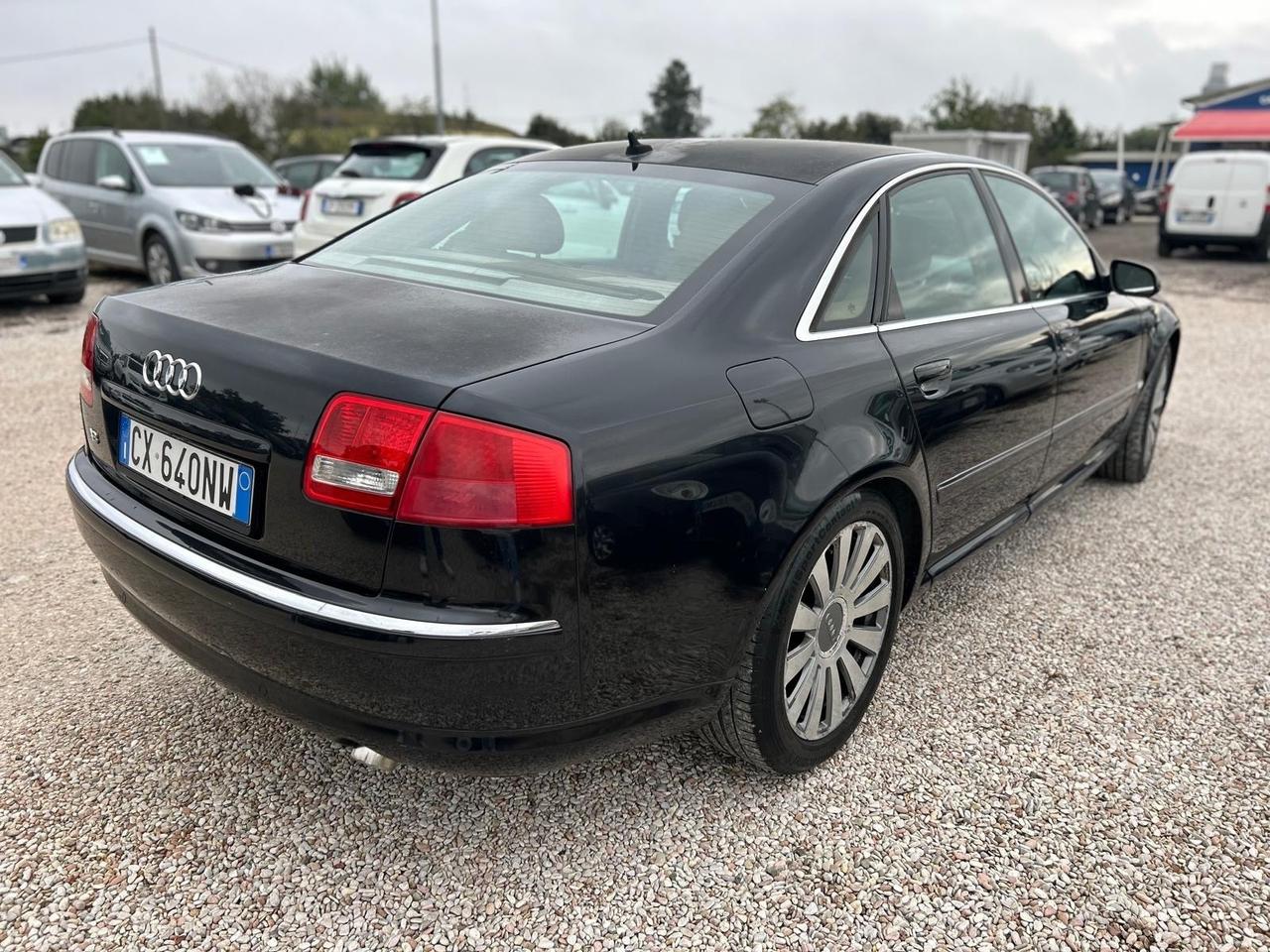 Audi A8 3.0 V6 TDI quattro tiptronic