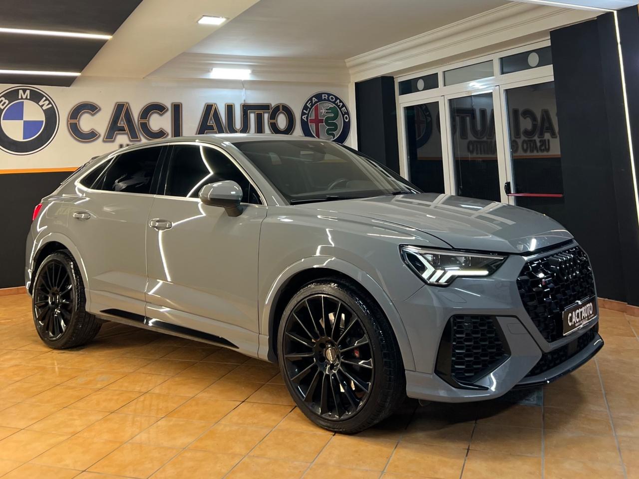 Audi Q3 RS quattro S tronic
