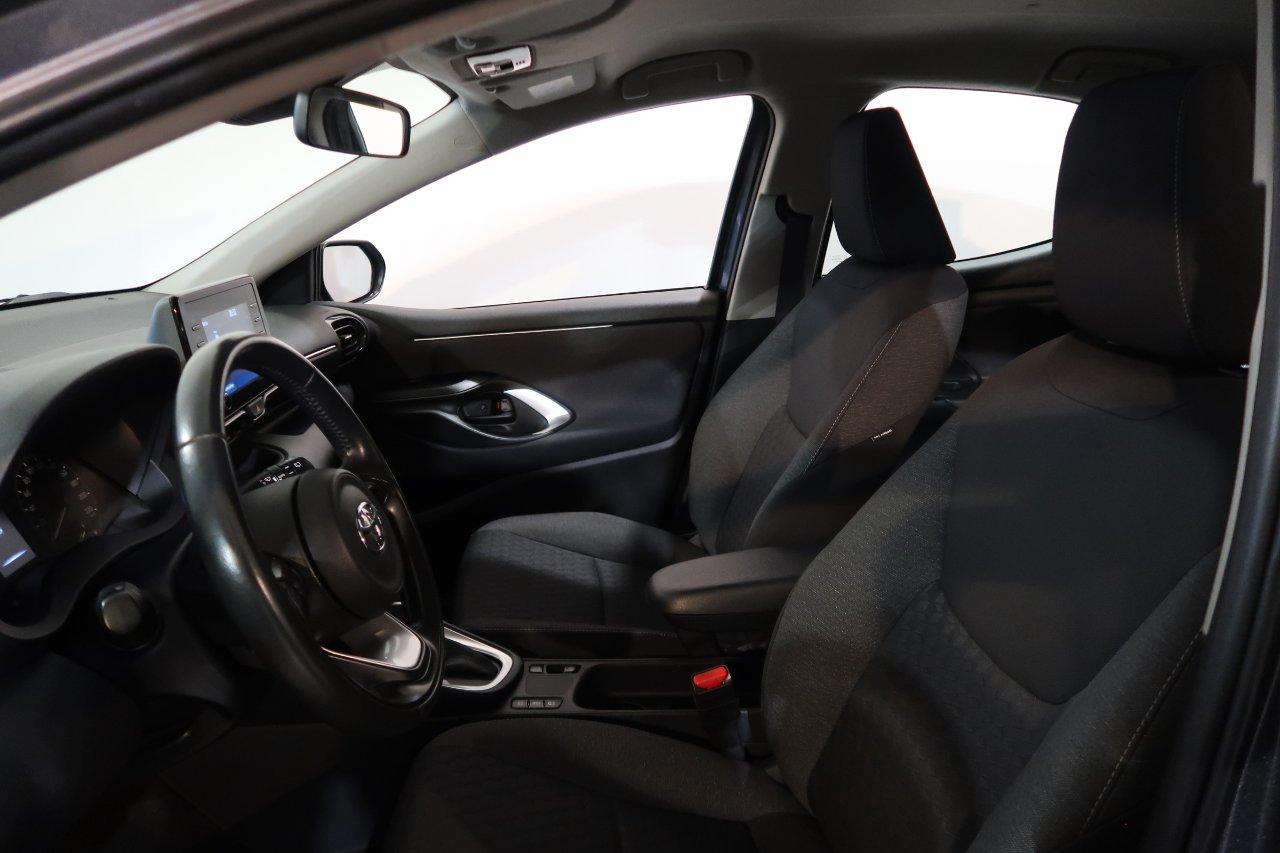 Toyota Yaris 1.5h Business # TELECAMERA # CAMBIO AUT #