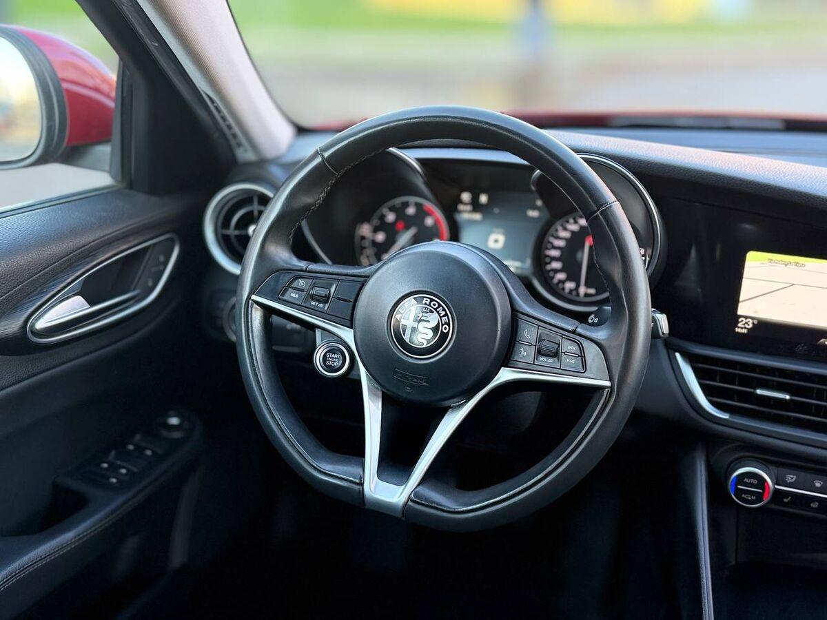 Alfa Romeo Giulia 2.2 t Giulia 150cv