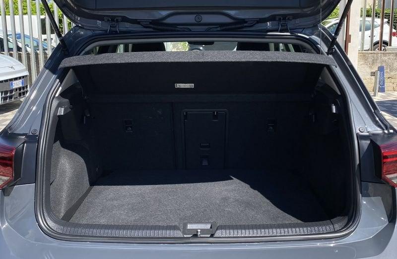 Volkswagen Golf 8 Life 2.0 TDI 116CV