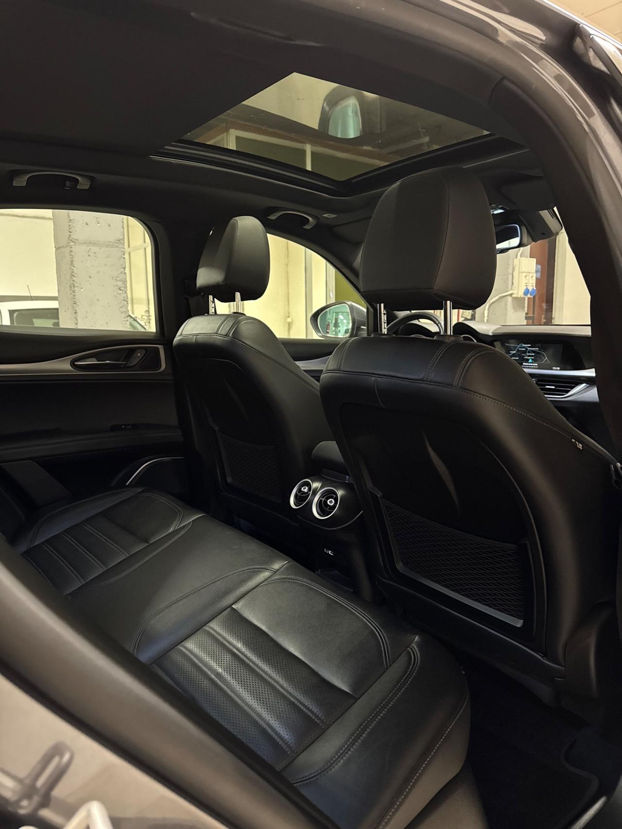 Alfa Romeo Stelvio 2.2 Turbodiesel 210 CV AT8 Q4 Super