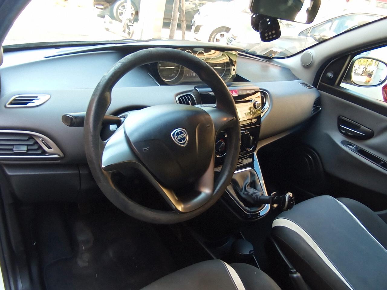 Lancia Ypsilon 1.2 Gold