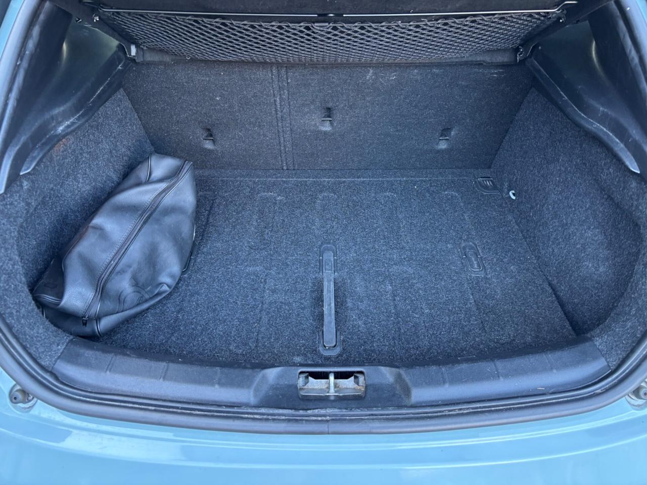 Volvo V40 T2 Kinetic BENZINA OK neopatentati
