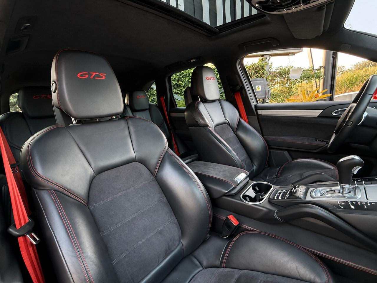 Porsche Cayenne 4.8 GTS