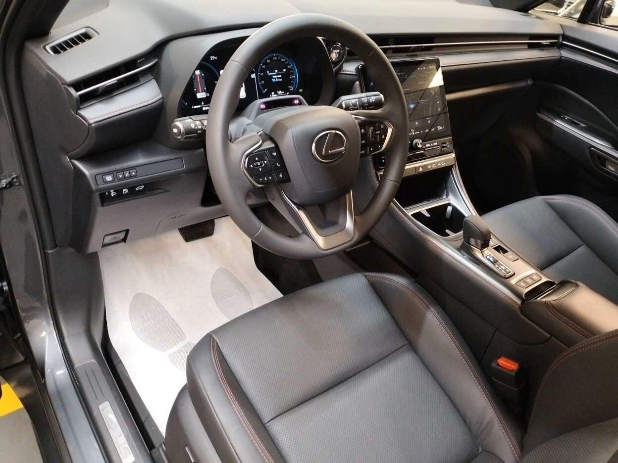 Lexus LBX 1.5 hybrid Elegant 2wd * 8.000 km *