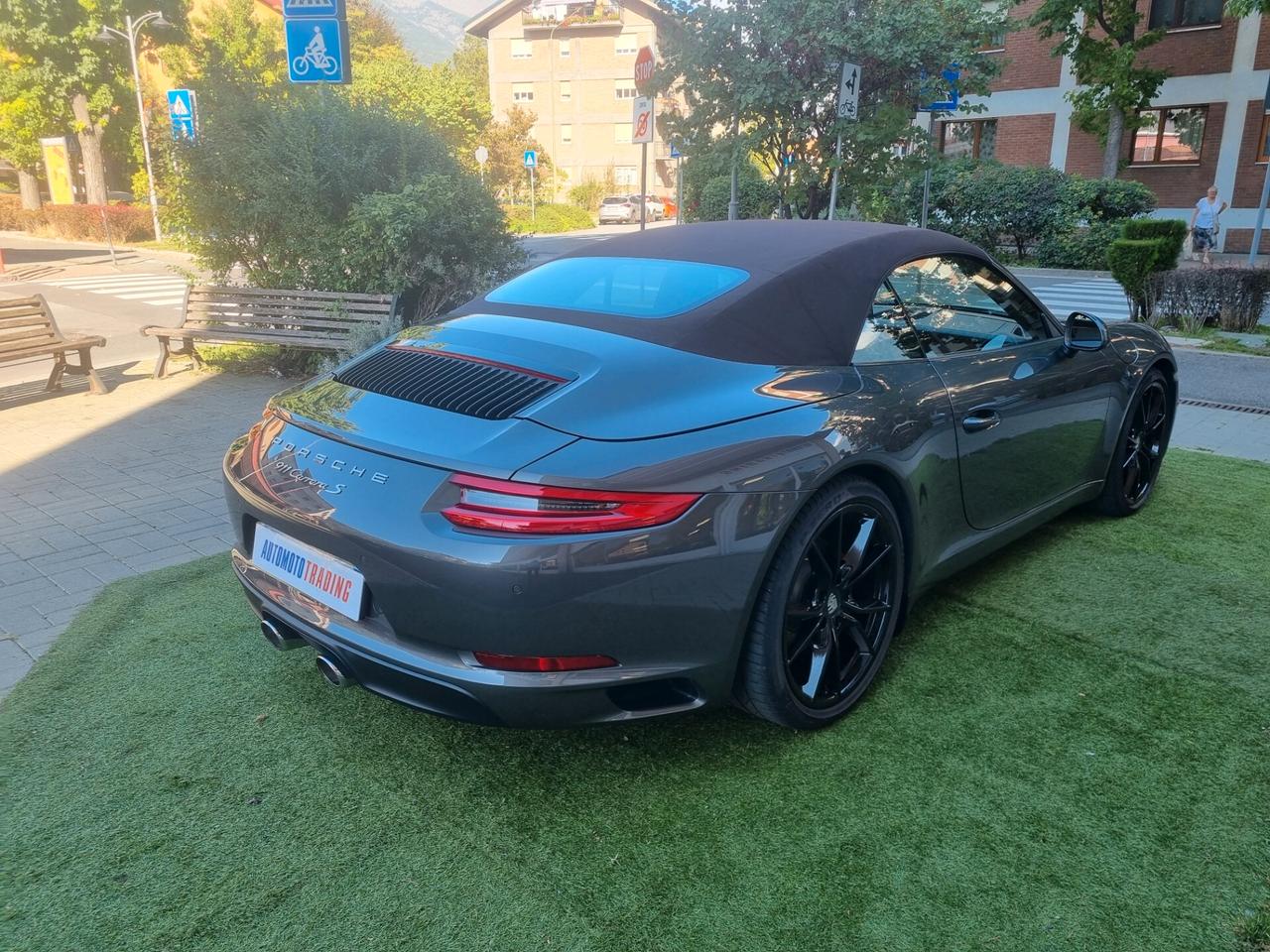 Porsche 911 3.0 Carrera S Cabriolet