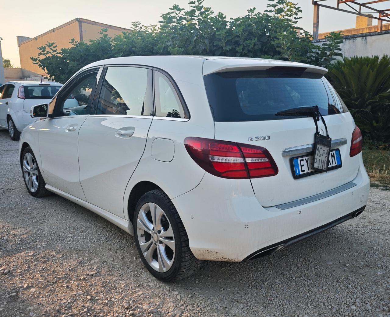 Mercedes-benz B 200 d Automatic Executive leggi