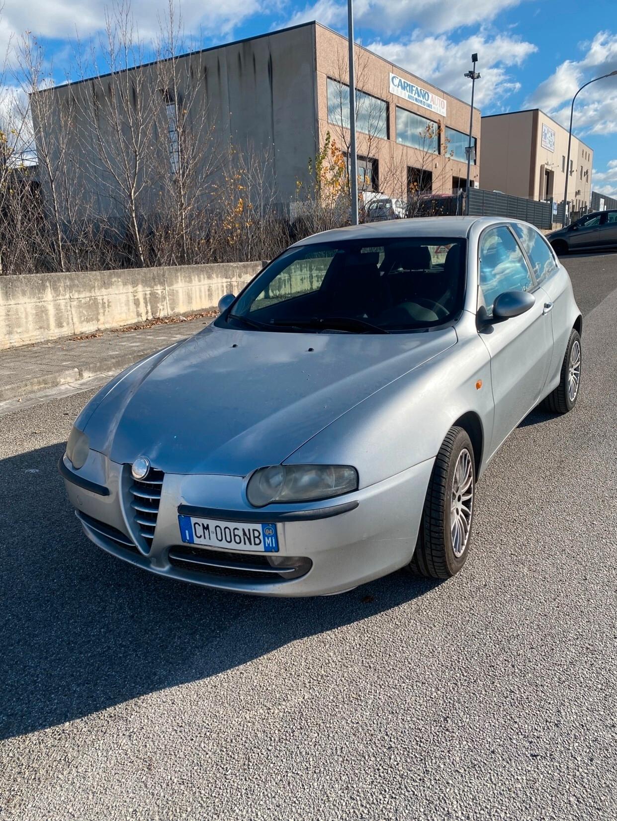 Alfa Romeo 147 1.9 JTD (115 CV) cat 3p. Distinctive