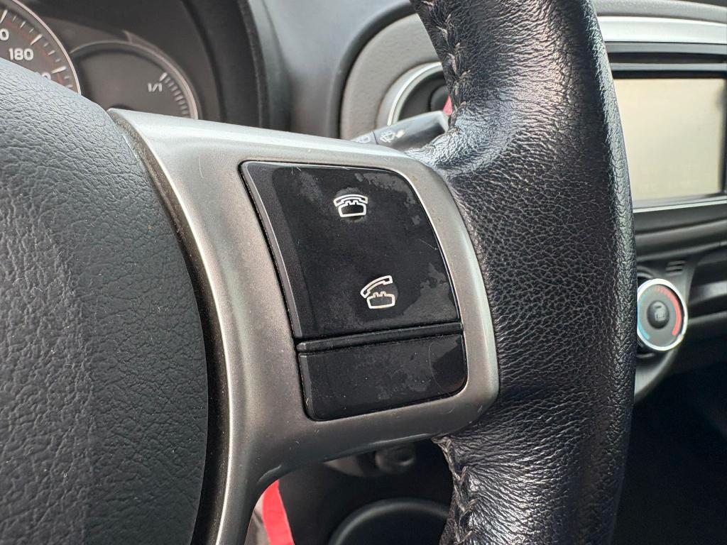 Toyota Yaris 5 Porte 1.0 BENZ 69 CV Lounge ADATTA NEOPATENTATI