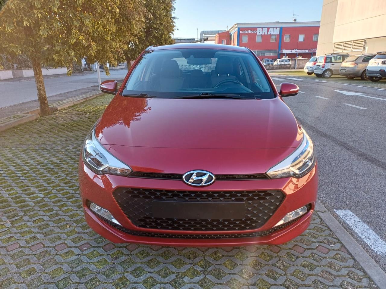 Hyundai i20 1.2 84 cv 5 porte Comfort