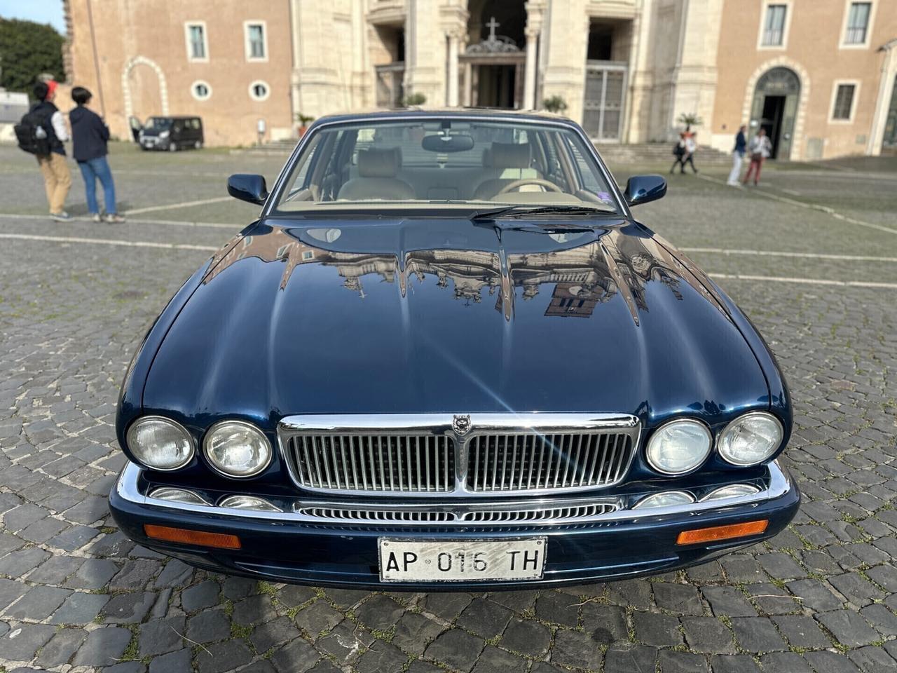 Jaguar XJ 4.0 6 Cil. 241cv Automatica ASI