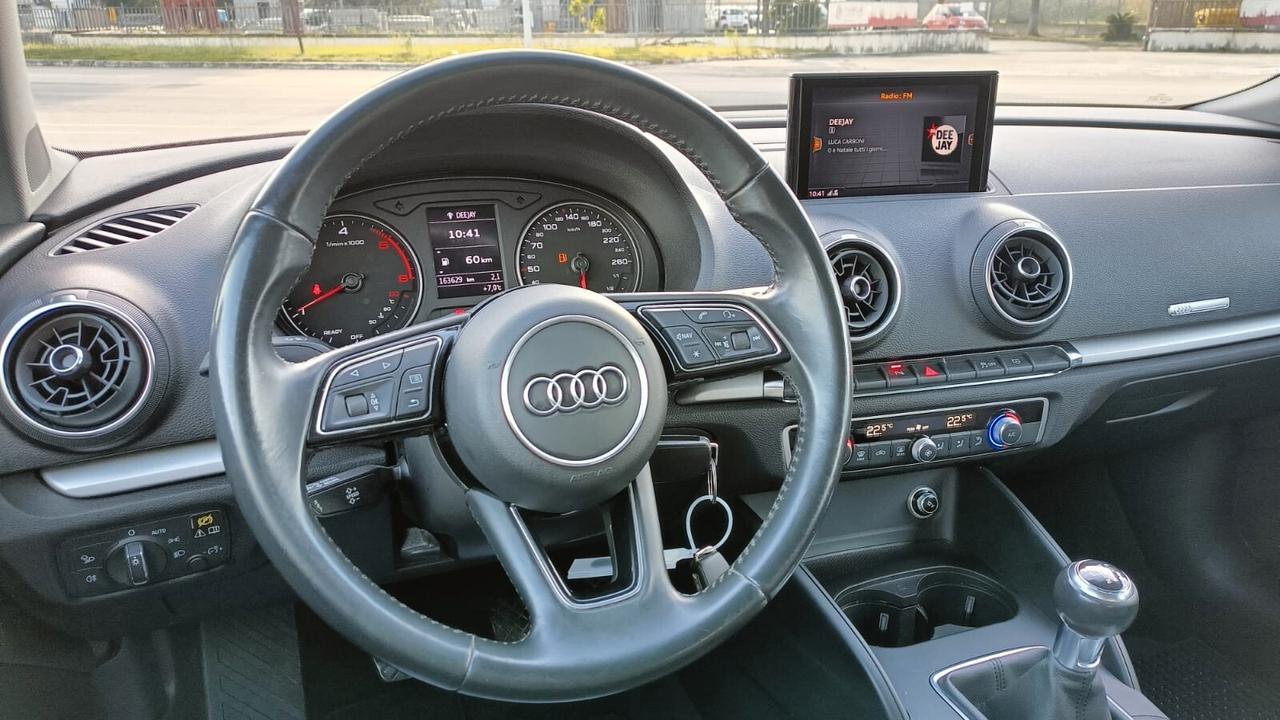 Audi A3 SPB 1.6 TDI 116 CV Business