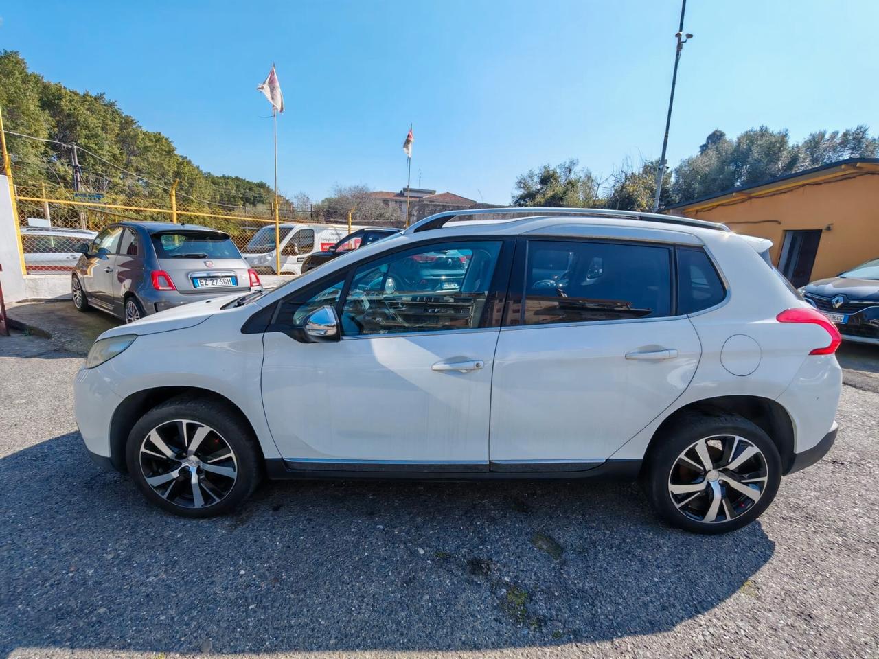 Peugeot 2008 BlueHDi 100 Allure