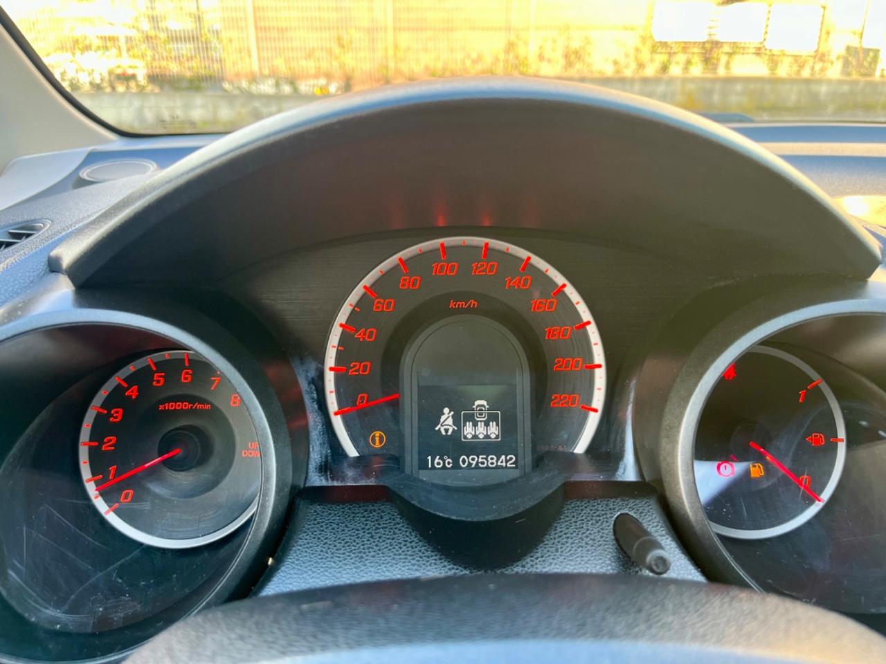 Honda Jazz 1.2benz 2013 95.000km per neopatentati