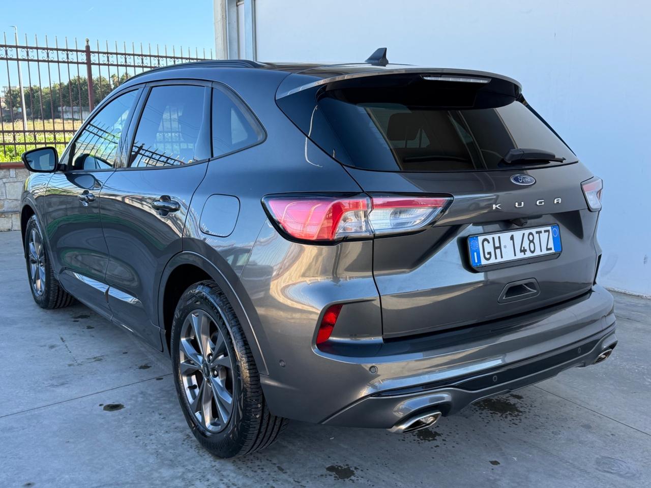 Ford Kuga 1.5 120 CV ST-Line X 2022 leggi descrizione