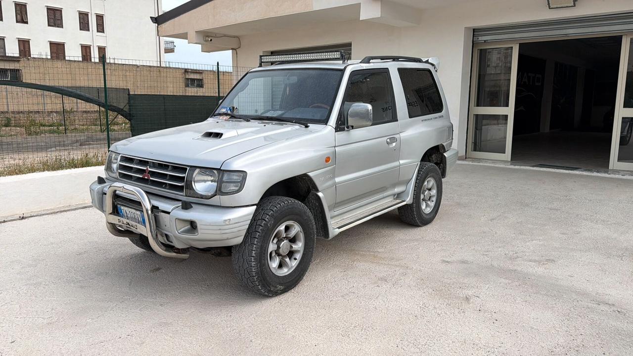 Mitsubishi Pajero 3.2 DI-D 16V 3p. Invite