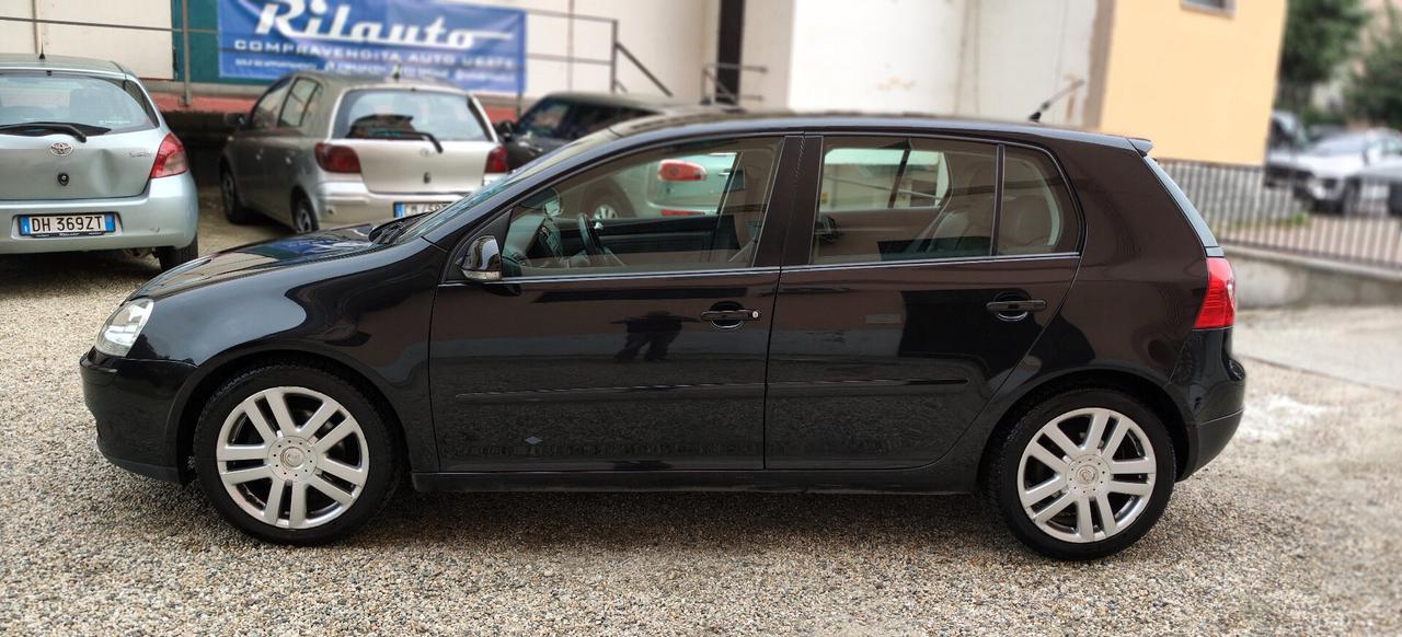 Volkswagen Golf 2.0 16V TDI 4mot 5p Sportline
