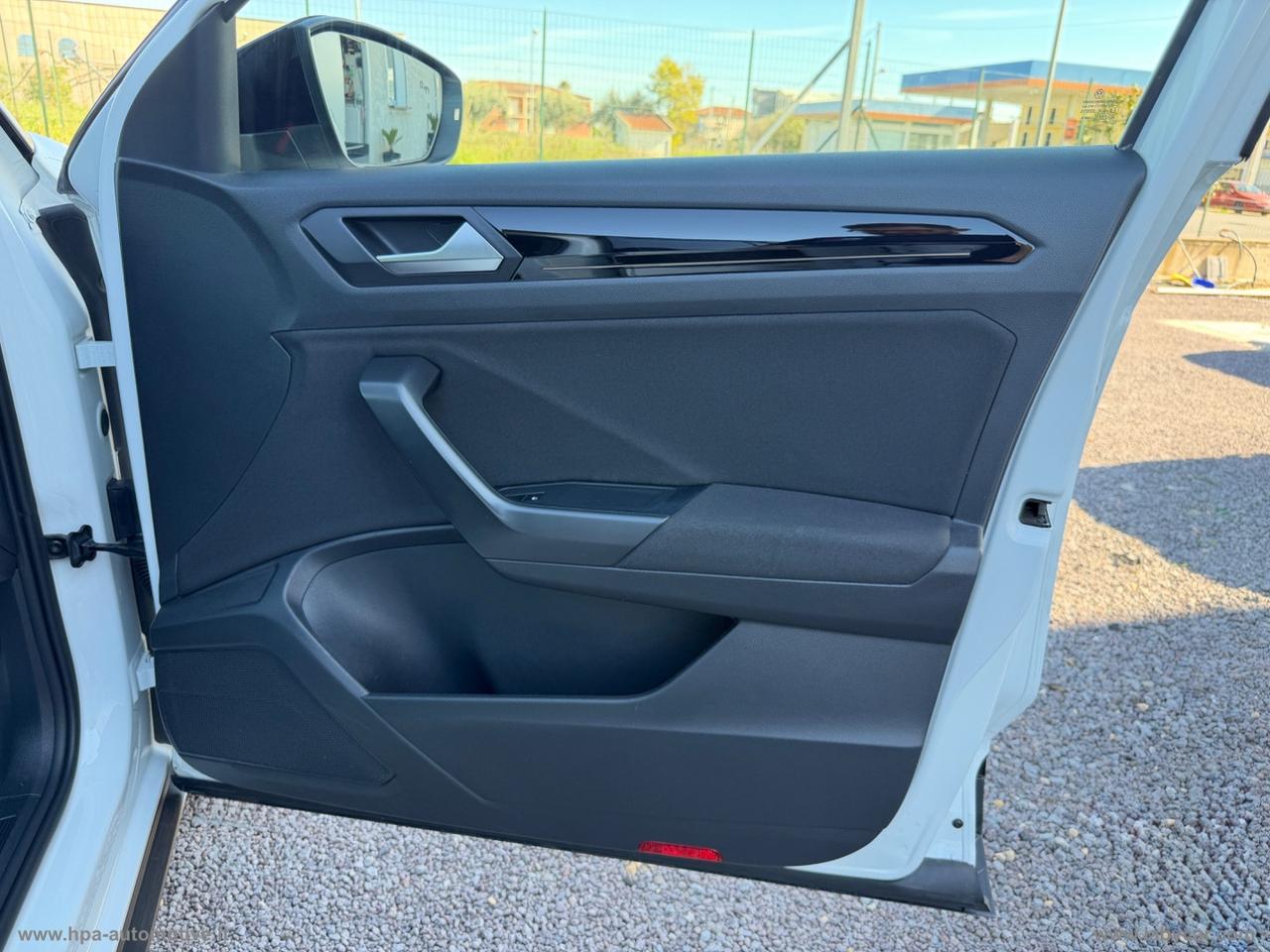 VOLKSWAGEN T-Roc 1.5 TSI 150CV SPORT LED NAVI TETTO RETROCAMERA