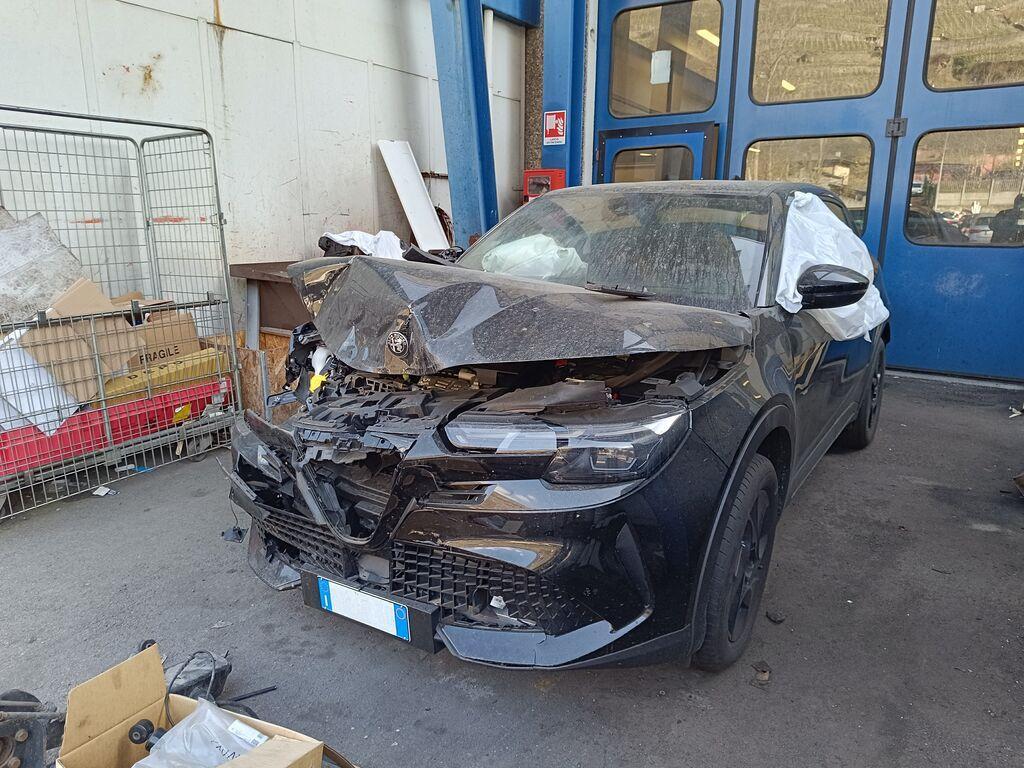 Alfa Romeo Junior 1.2 ibrida 136cv edct6