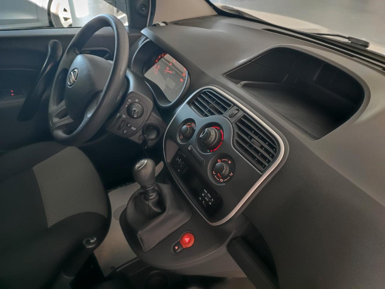 Nissan NV250 1.5 dci 95 cv L1 comfort Van