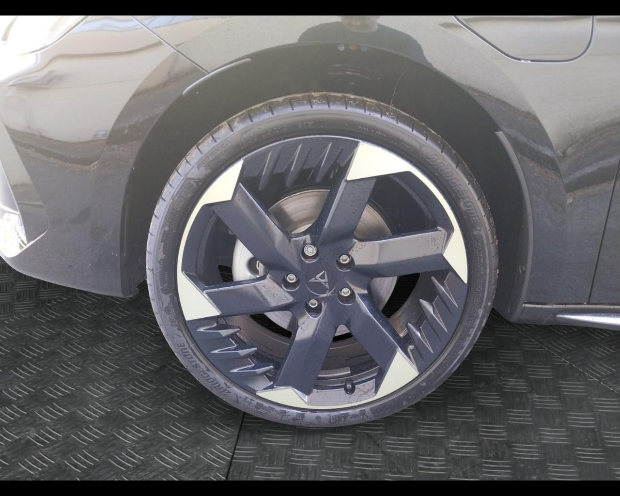 CUPRA CUPRA Leon Tribe Edition 1.5 e-HYBRID 150 kW (204 CV) pHEV DSG 6 marce 2WD