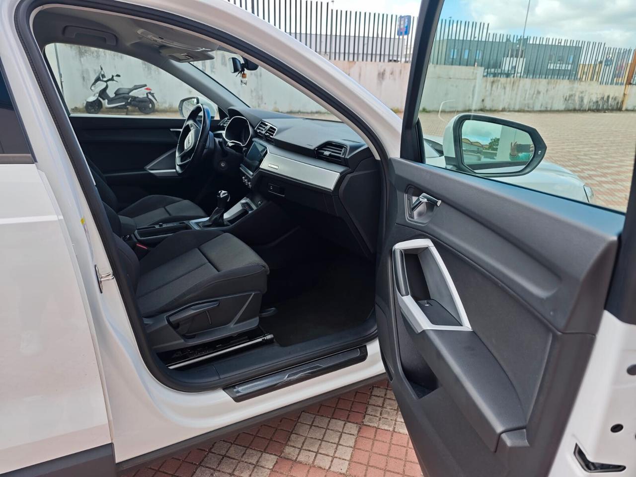 Audi Q3 35 TDI S tronic