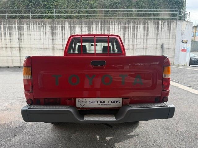 Toyota Hilux 2.4 diesel Pick-up