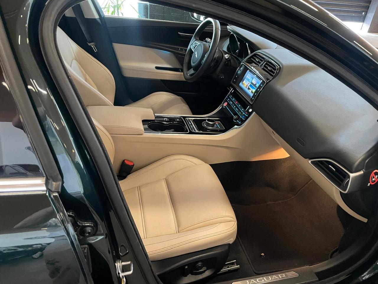 Jaguar XF 2.0 D E-Performance aut. Prestige