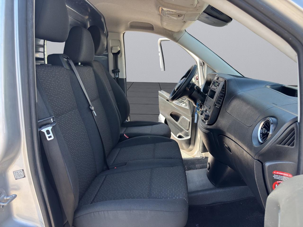 MERCEDES Vito 114 CDI 4X4 LONG PL-TN ALLESTITO OFFICINA MOBILE-CRUISE-CRUISE-