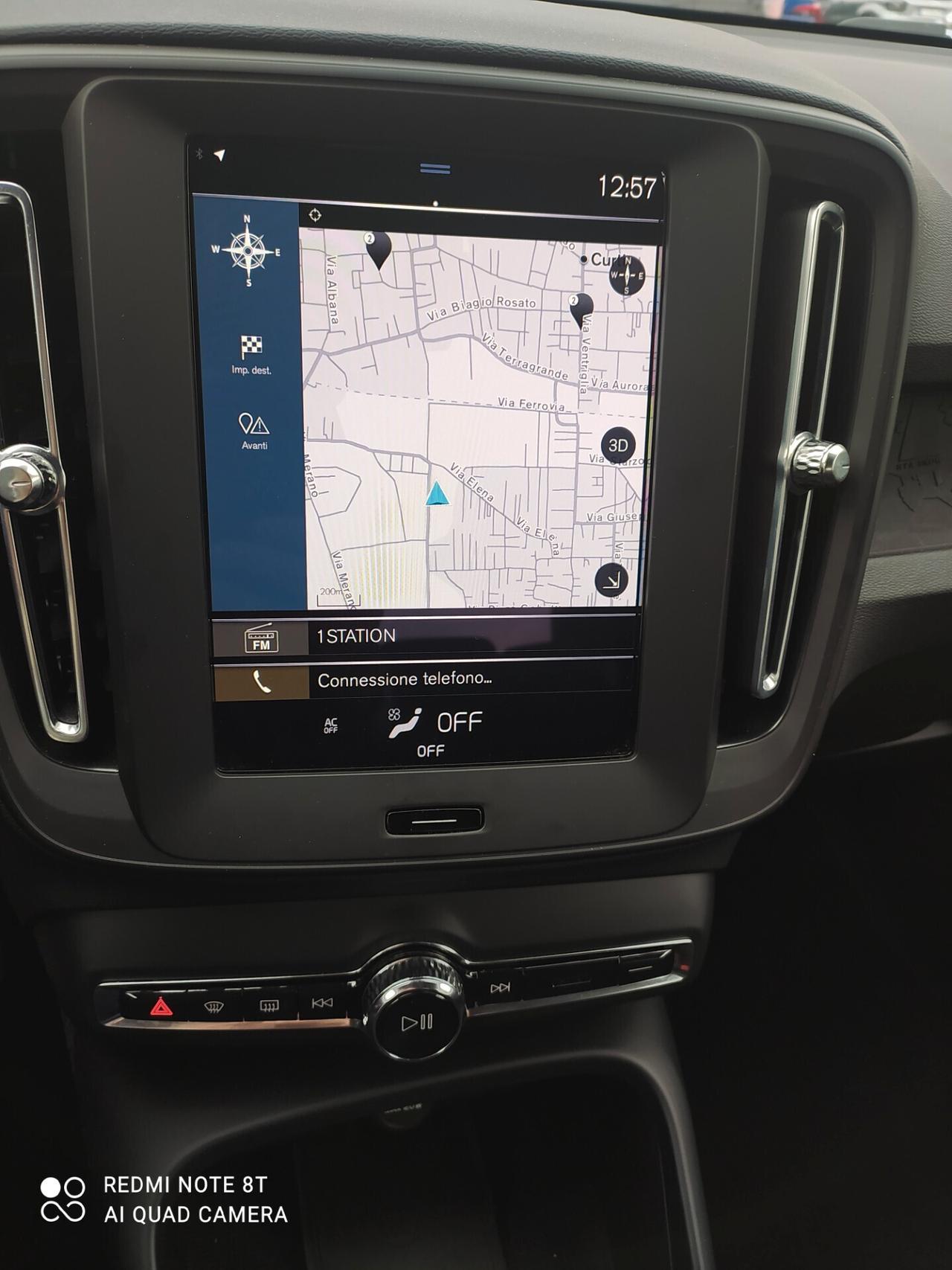 Volvo XC40 T2 1.5 benzina 130 cv