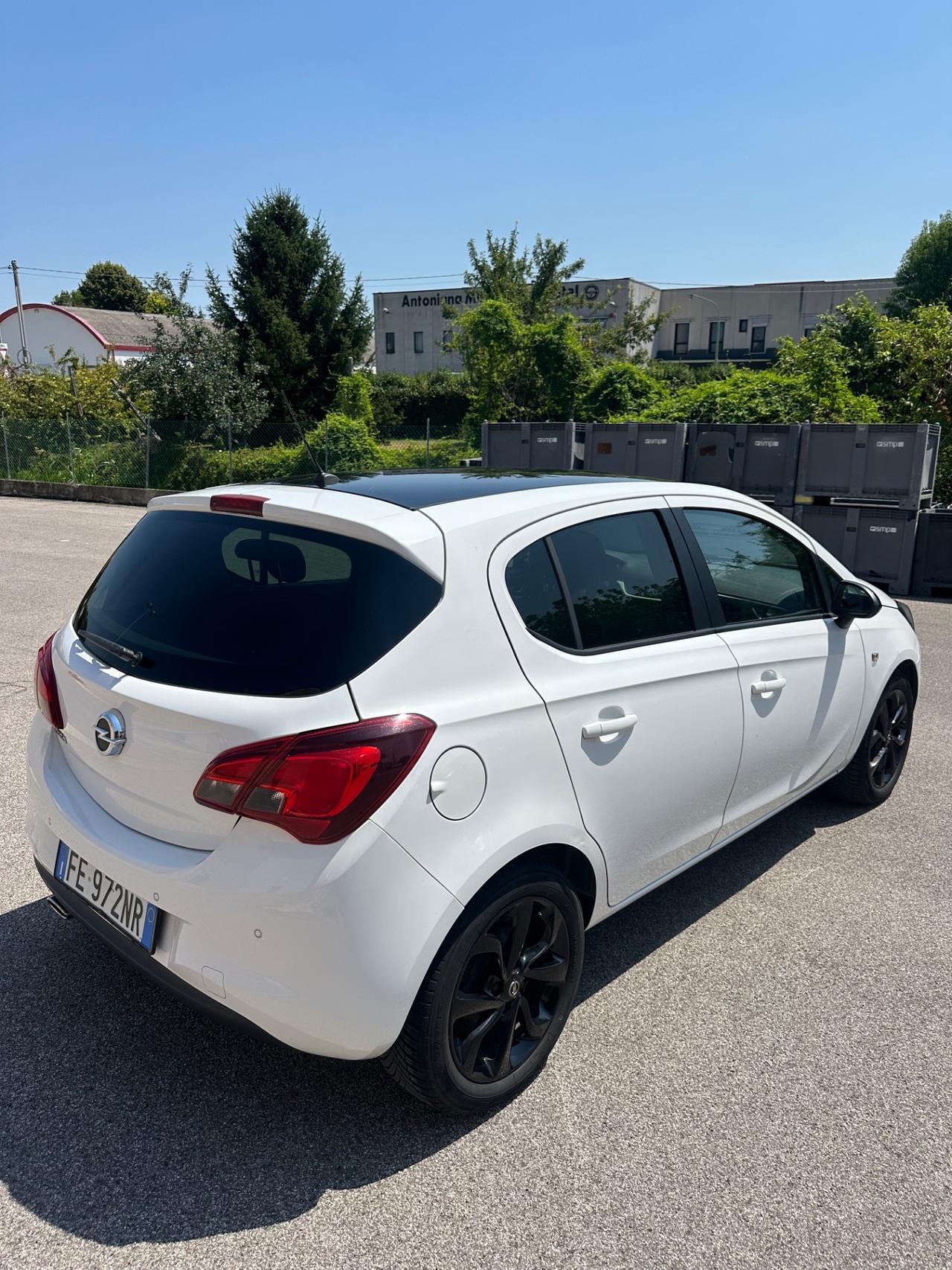 Opel Corsa 1.4 90CV GPL Tech 5 porte Neopatentati